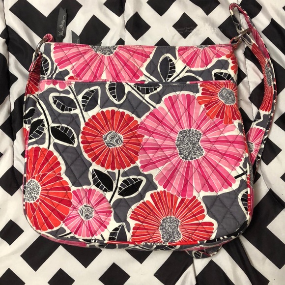 Vera Bradley !! Cherry blossom.👛👜 - Picture 6 of 6